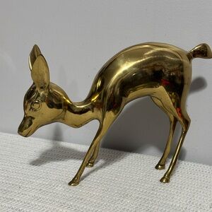 Vintage Elegant brass Deer Sculpture